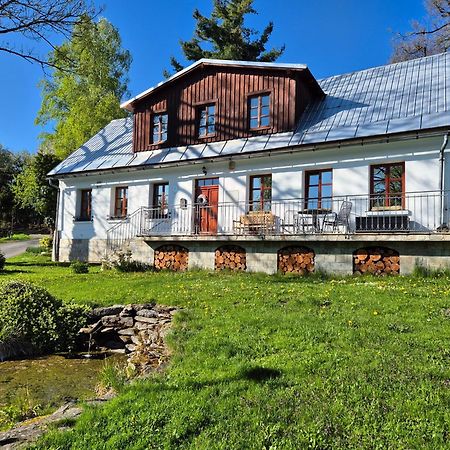 Knezice 25, Chalupa V Krkonosich Vrchlabi Luaran gambar